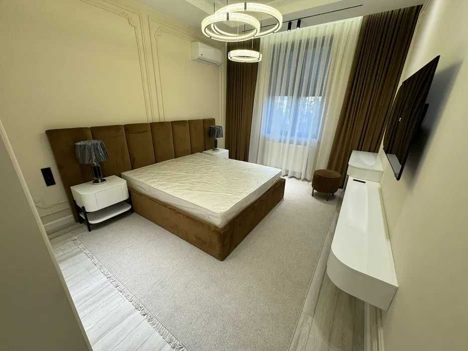 Сдаётся квартира 2 ком на Яккасарайском р-н УЛ Бобур  Аския базар