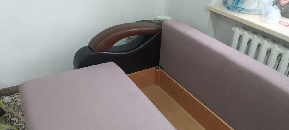 Продам диван ,срочно,срочно