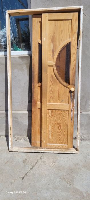 Двери деревянные