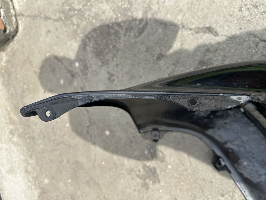 Передний бампер Lexus