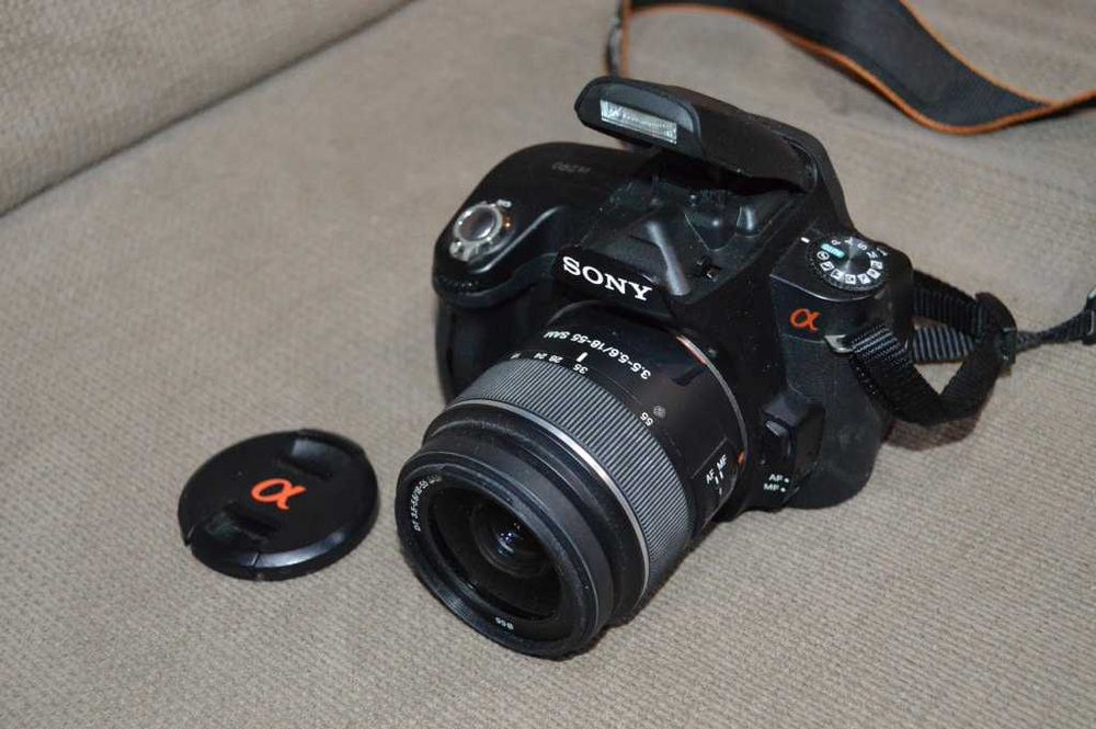 Foto DSLR SONY Alpha A290 + obiectiv 18-55mm SAM