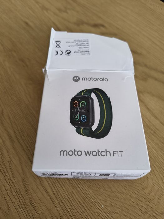 Продавам смарт гривна motorola