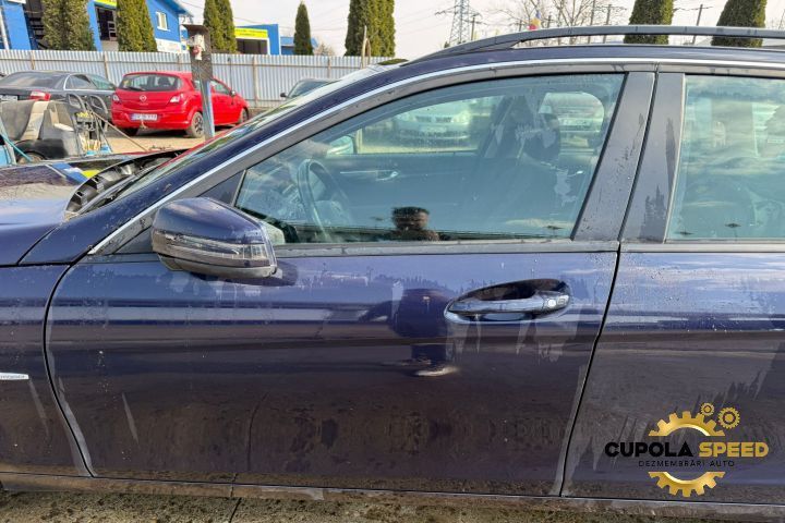 Usa / Portiera fata stanga cod culoare C359 Mercedes-Benz C-Class W20