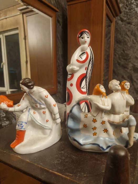 Статуэтки фарфор