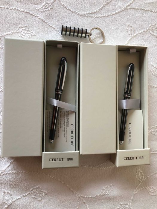 Метален ролер Cherruti 1881 в подаръчна кутия със сертификат 2 бр нови