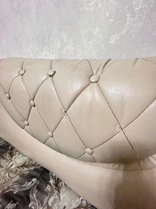 Продам диван! Срочно!