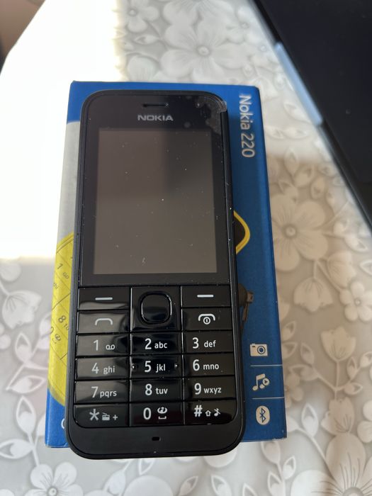 Нова Nokia 220 Nokia