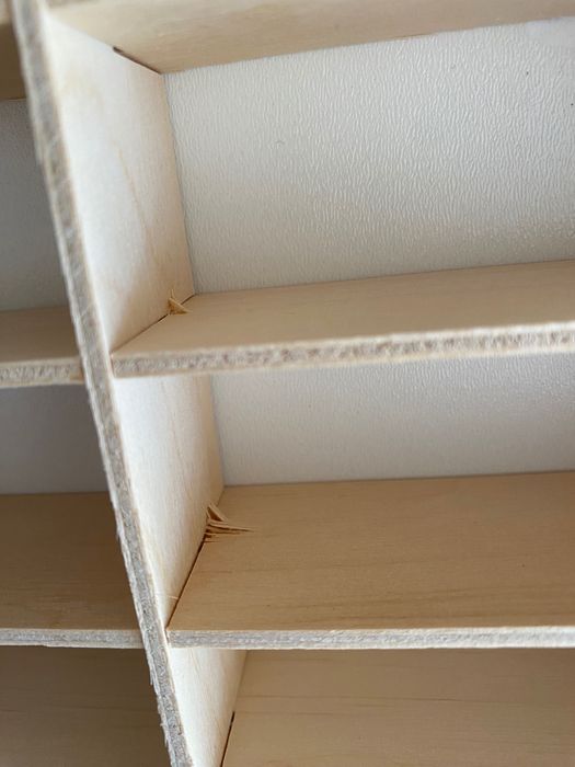 Дефектна дървена етажерка за колички, рафт, 80 отделения, хоризонтален