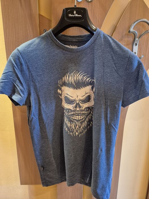 Продавам мъжки тениски