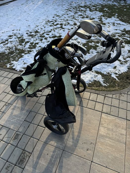 Set cu carut pentru golf