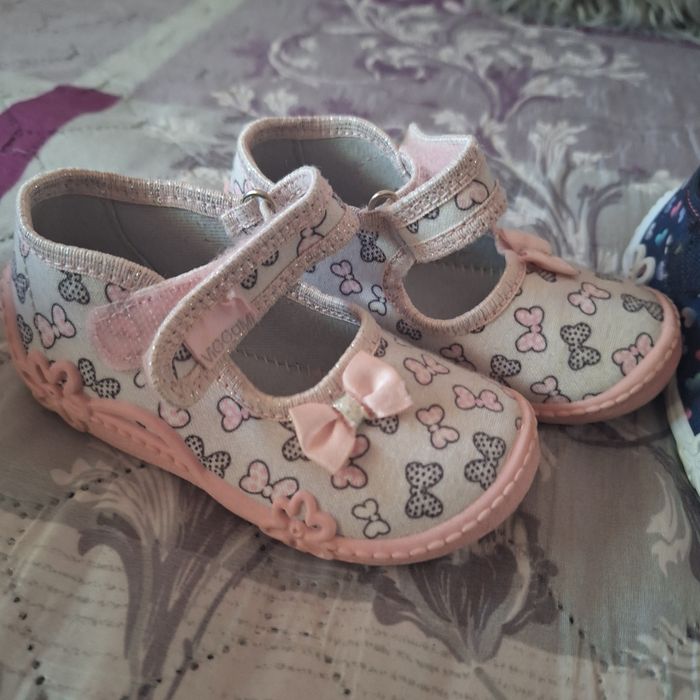 Детски пантофки, номера 24 и 25