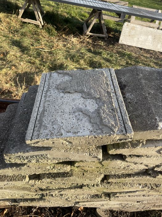 Capace din beton pentru gard