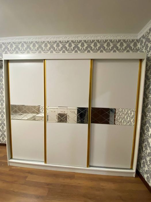 Мебель на заказ Шкаф-купе и в наличии