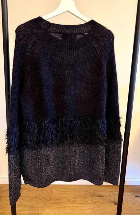 Münthe ефектен пуловер