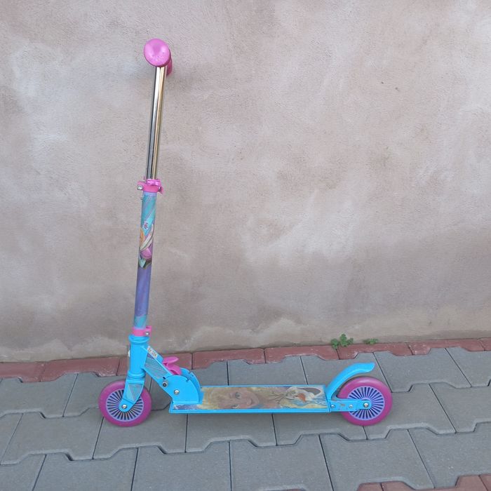 Bicicletă, trotinetă  si role fete
