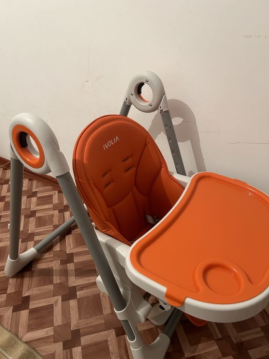 Продам детский стол