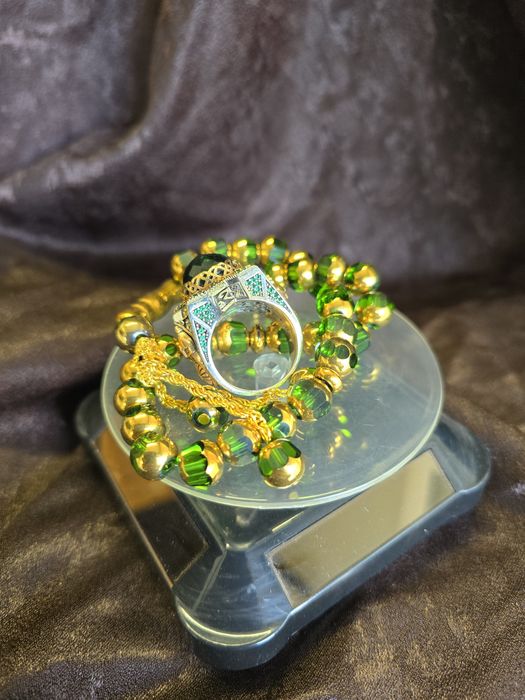 Сребърен мъжки пръстен и броеница с позлатени елементи