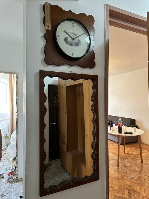Set decorativ ceas si oglinda cu rama din lemn masiv