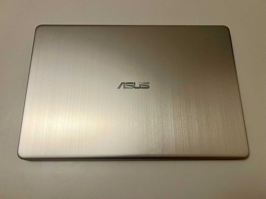 Laptop ASUS VivoBook S15