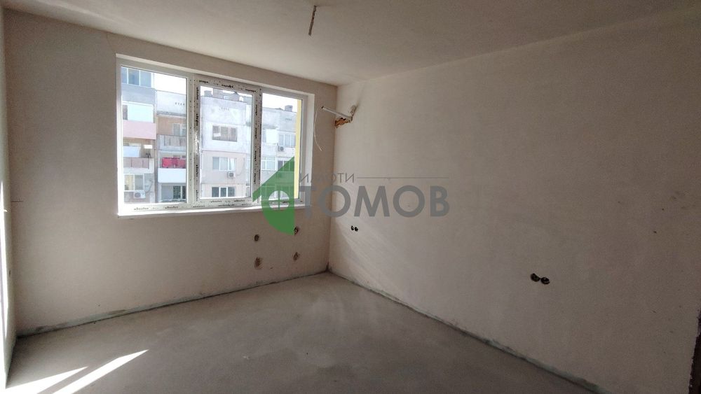 Двустаен апартамент в кв. Железник