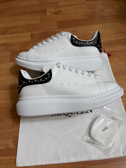 Alexander McQueen 42