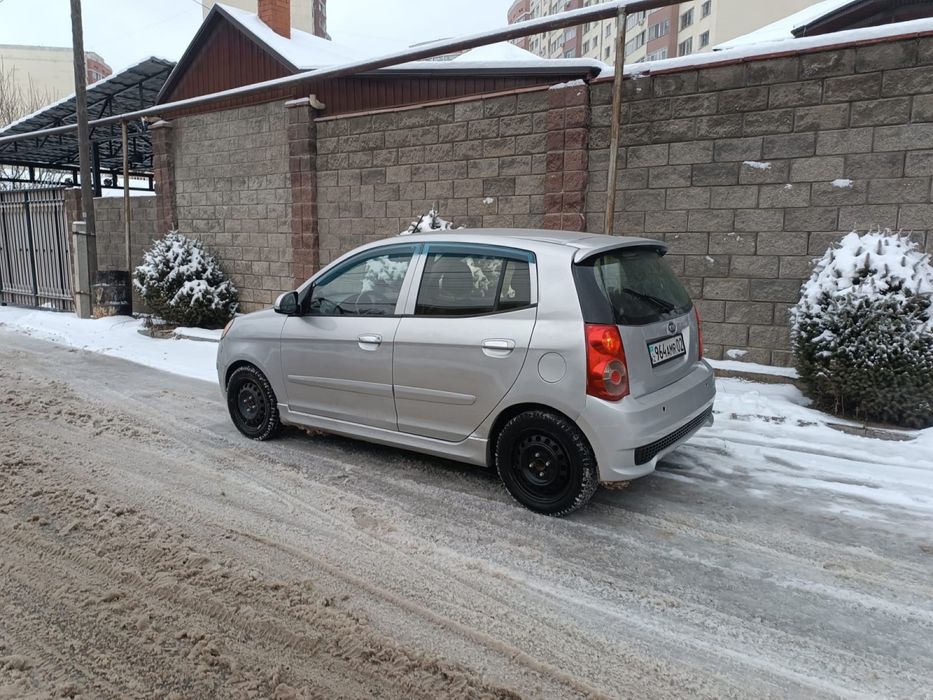 Продаётся Kia Morning, серебристый