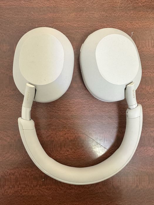 Sony WH 1000XM5 Naushnik