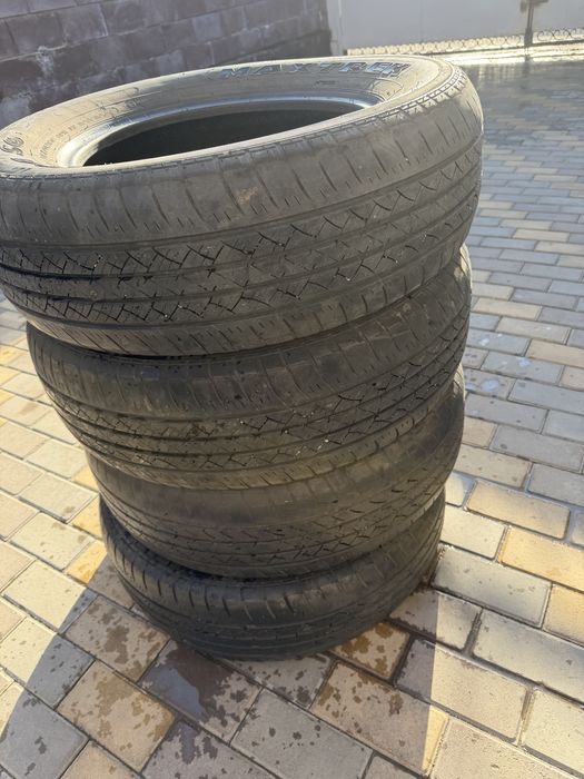 Продам шины R 16