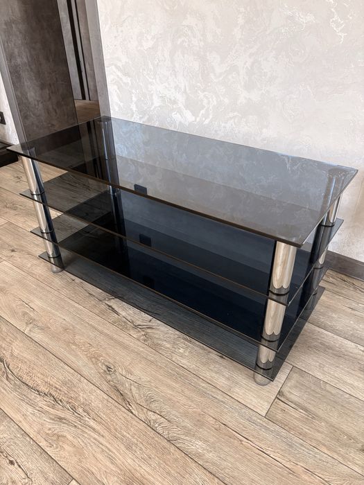 Тумба под телевизор/стол