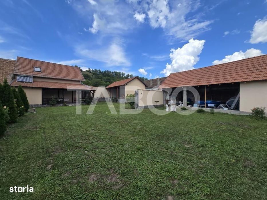 Casa individuala de vanzare cu 1255m de teren in Colun Sibiu