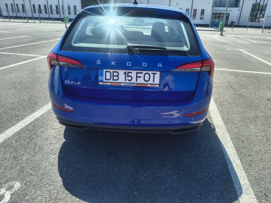 Vând Skoda Scala