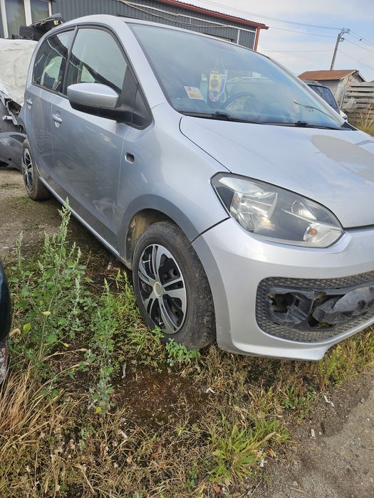 Dezmembrez  vw up