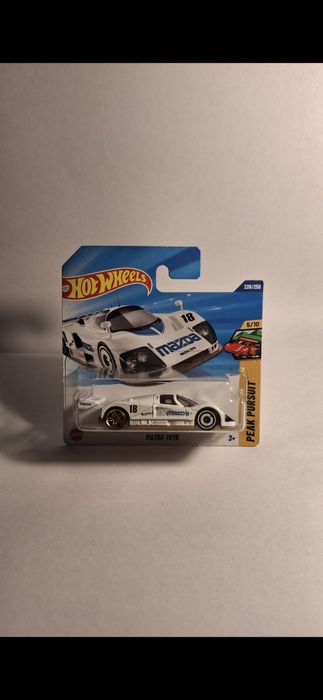 Hot wheels машинки