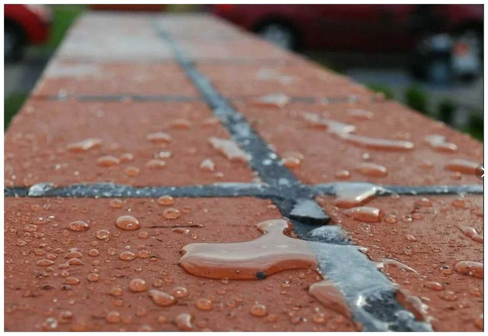 Гидрофобизатор, гидроизоляция для ванных комнат, лак для травертина.