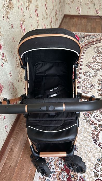 Коляска прогулочная