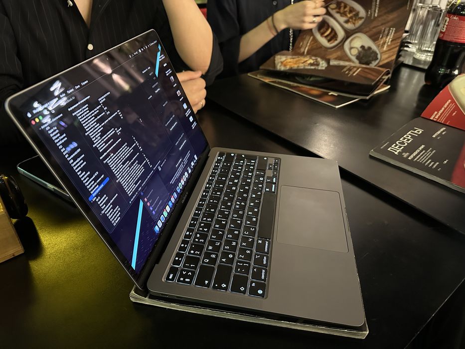 Продаю MacBook air M1