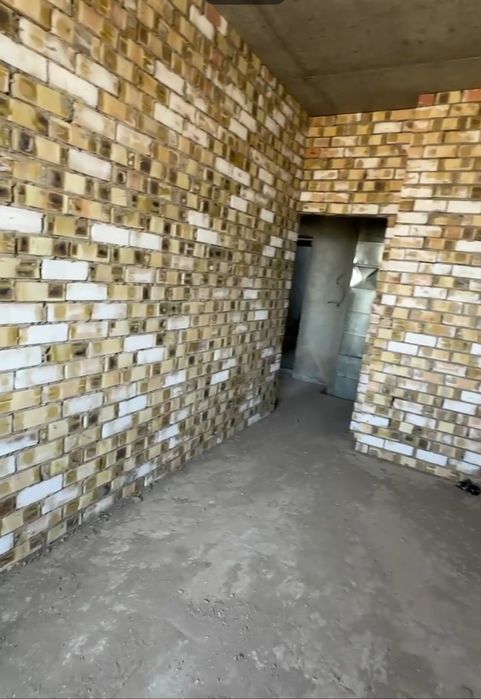 Продам квартиру 1 ком . Сергели Индекс базар.