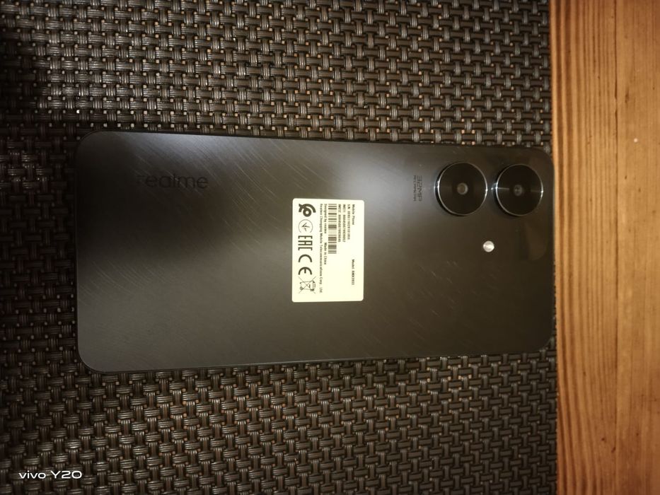 Продаю срочно realme note 60