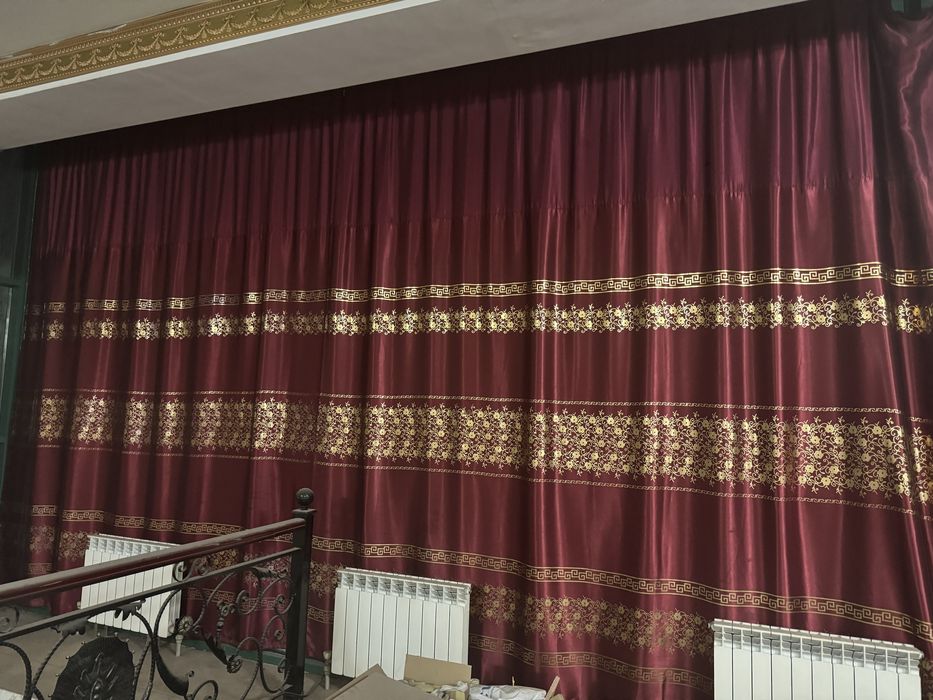 Продам шторы для кафе