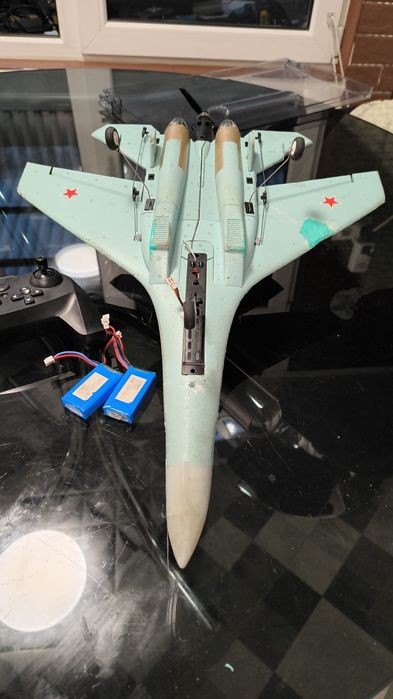 Aeromodel suhoi 2s