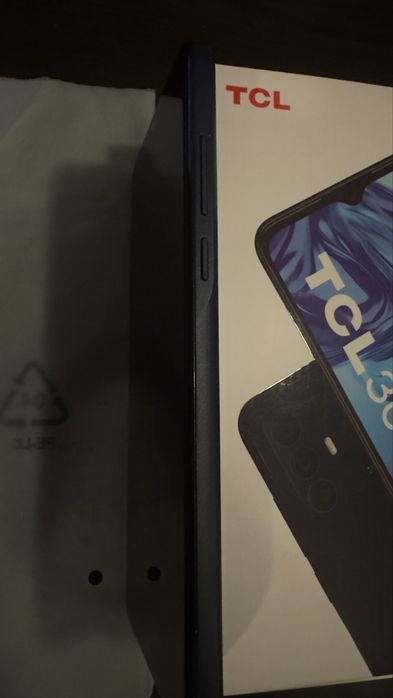 TCL 305 + БОНУС безжични слушалки TTEC