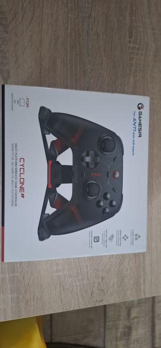 Controler fara fir GameSir sigilat!