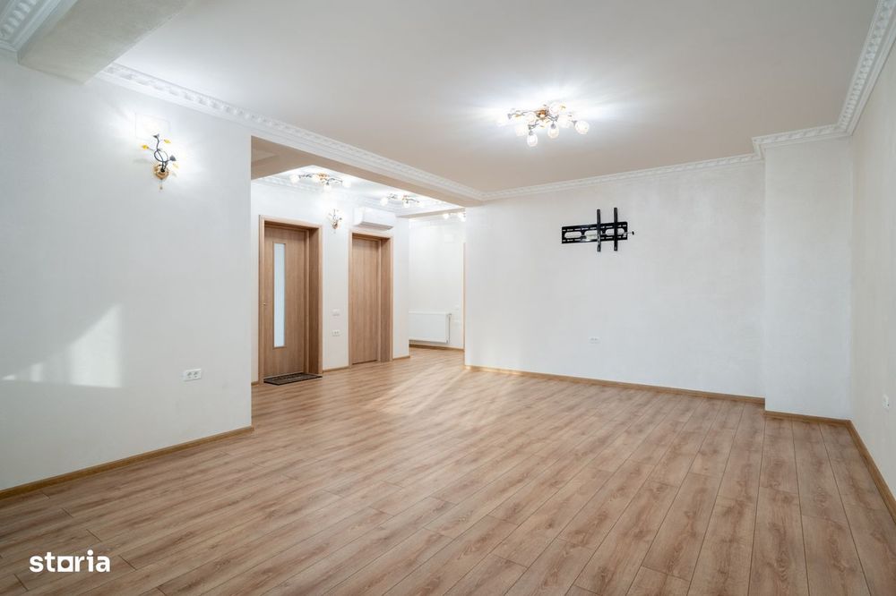 Casa premium de vanzare in Adunatii Copaceni – 326 mp utili, 492 mp