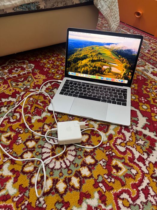 Продам Mac Book Pro 2019