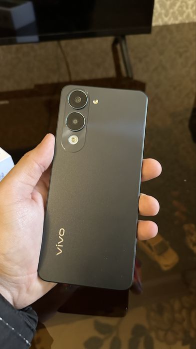 VIVO Y04 yangi sotiladi