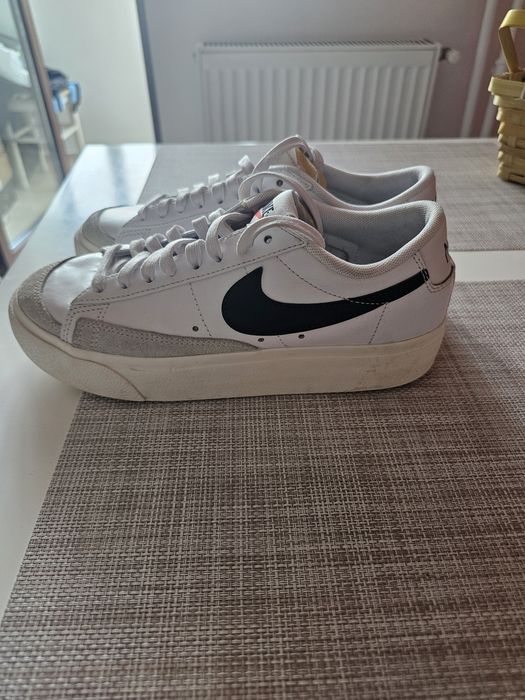 Adidași din piele Nike Blazer 38