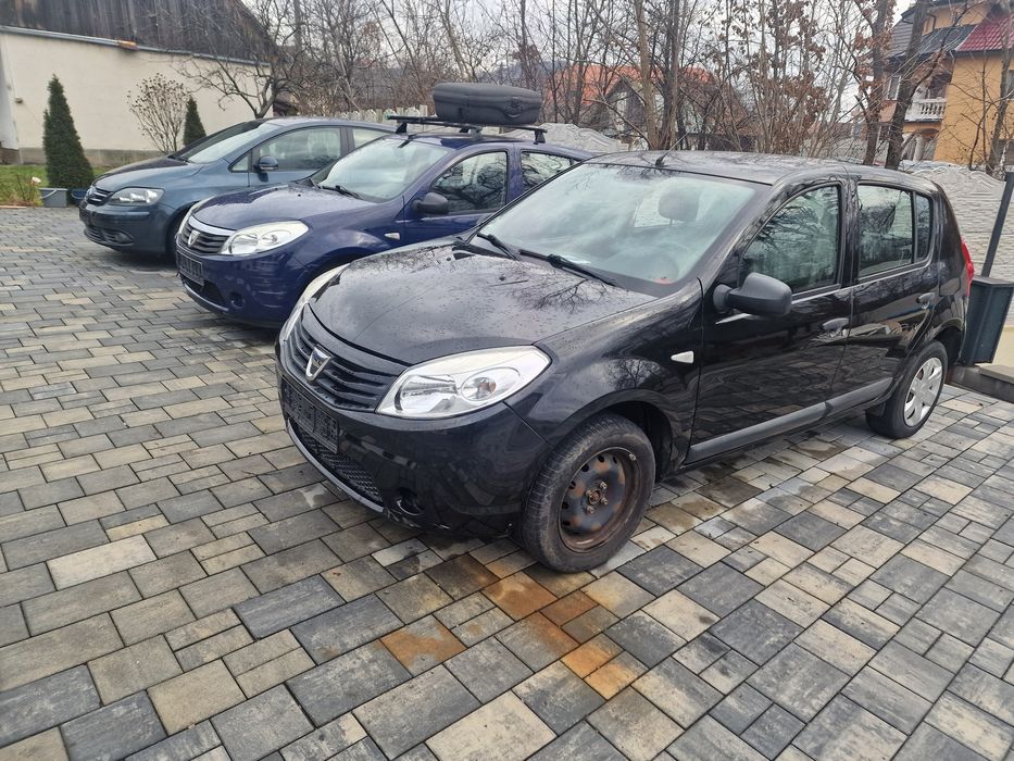 Vând Dacia sandero 2010