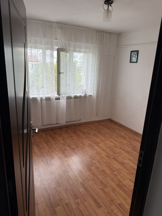 Apartament de vânzare în botoșani. Pentru mai multe detalii în privat. Negociabil.