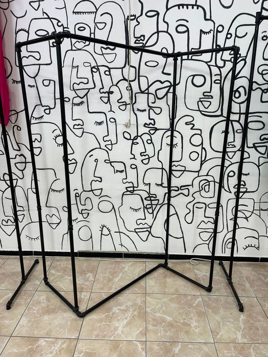 Продам стойки для магазина