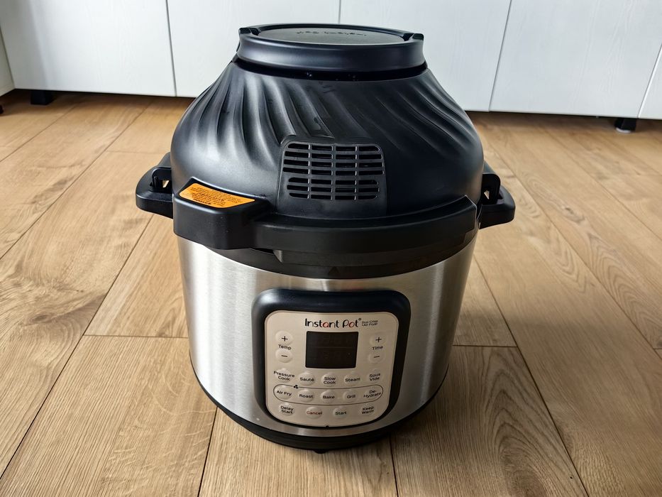 Multicooker Instant Pot Duo Crisp